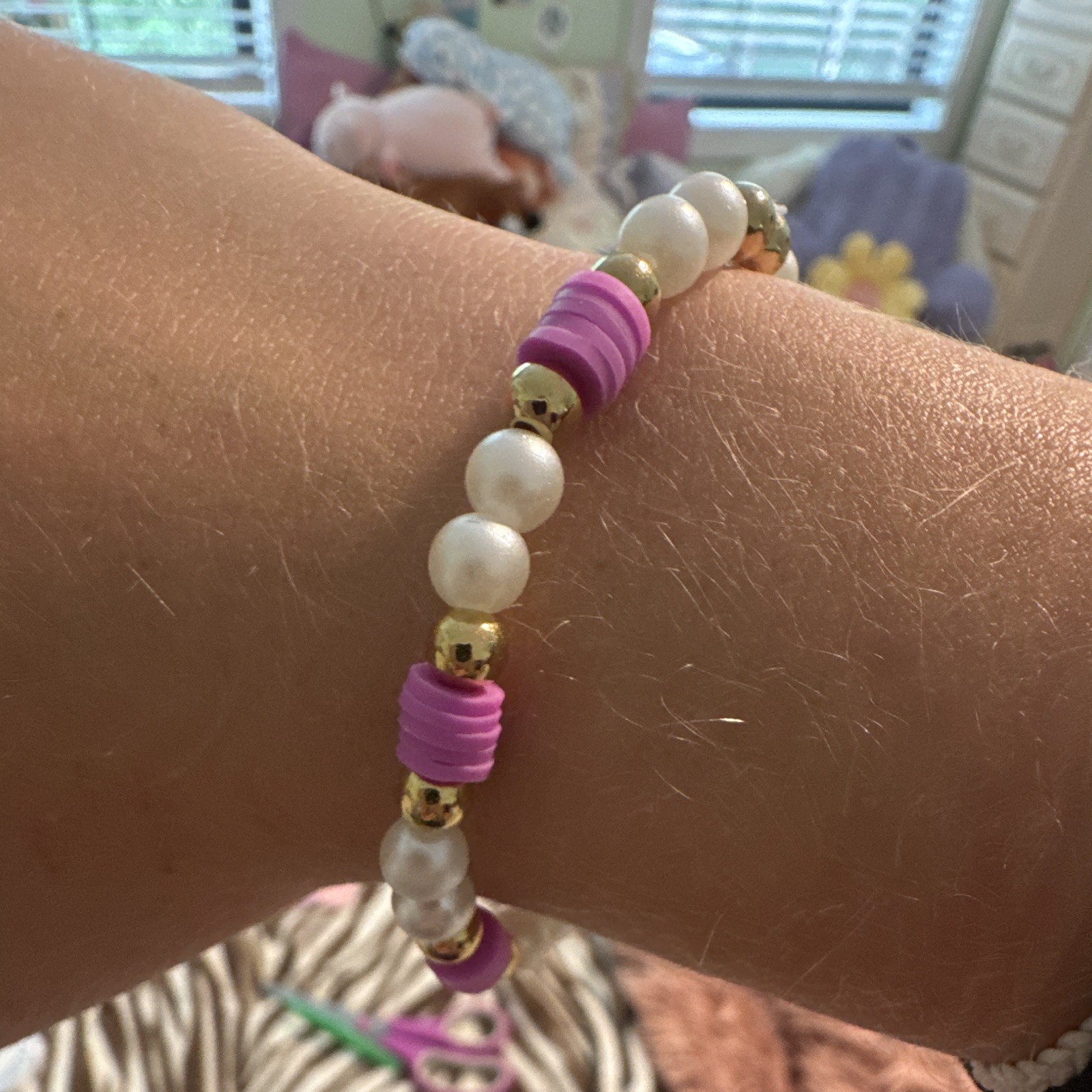 White, Gold & purple Stretch Beaded Bracelet, Round Plastic Beads, hand made