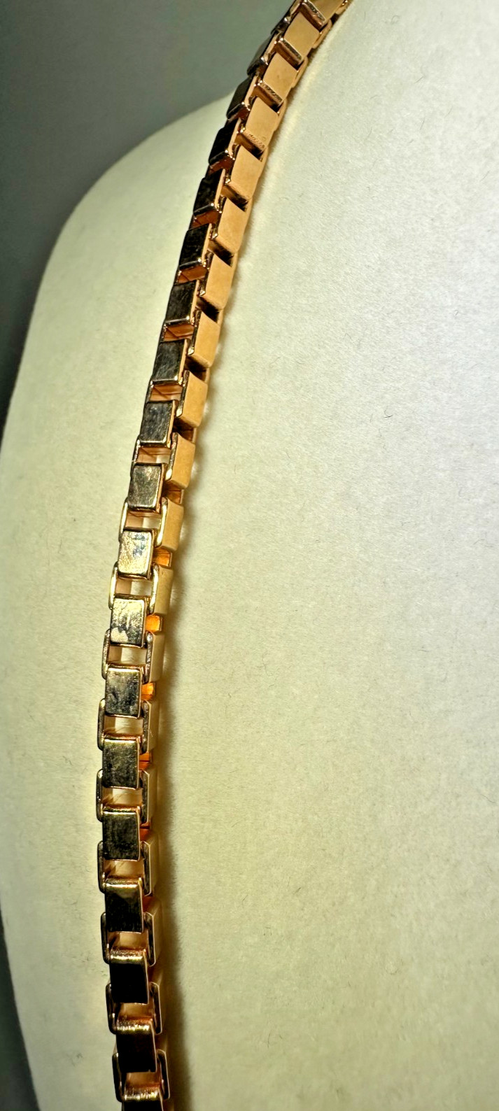 Beautiful Milor Italy Bronze Rose Gold Plate Box Chain necklace. 38.73g L-16 in
