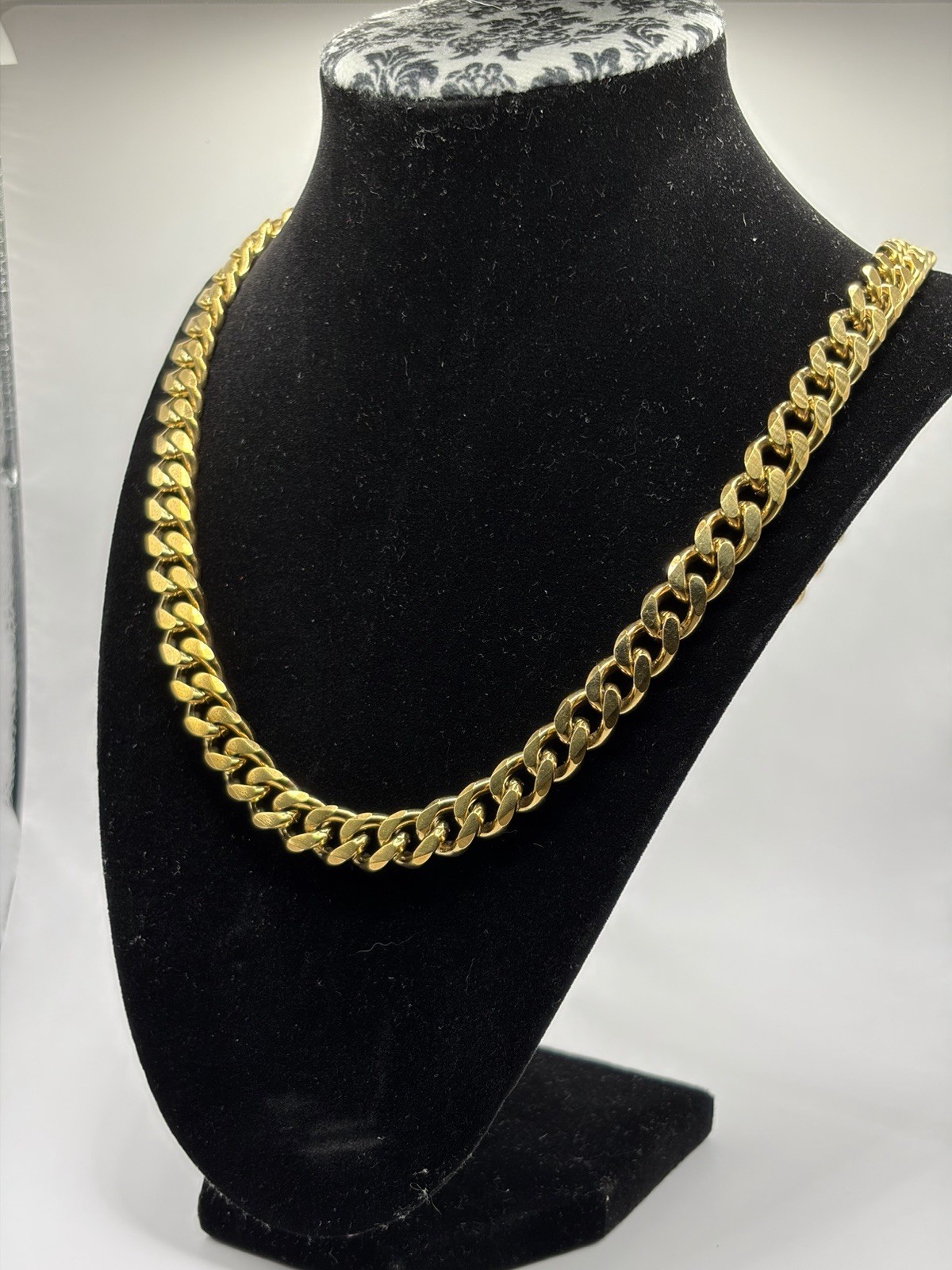 Dial Kings Gold Tone 8MM Cuban Link Chain Necklace