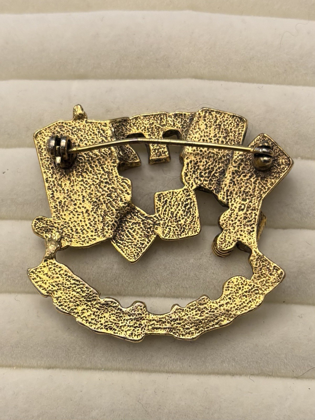 Lady Luck Pin Brooch Gold Tone Casino Dice Slots Cards Fashion Jewelry Unisex