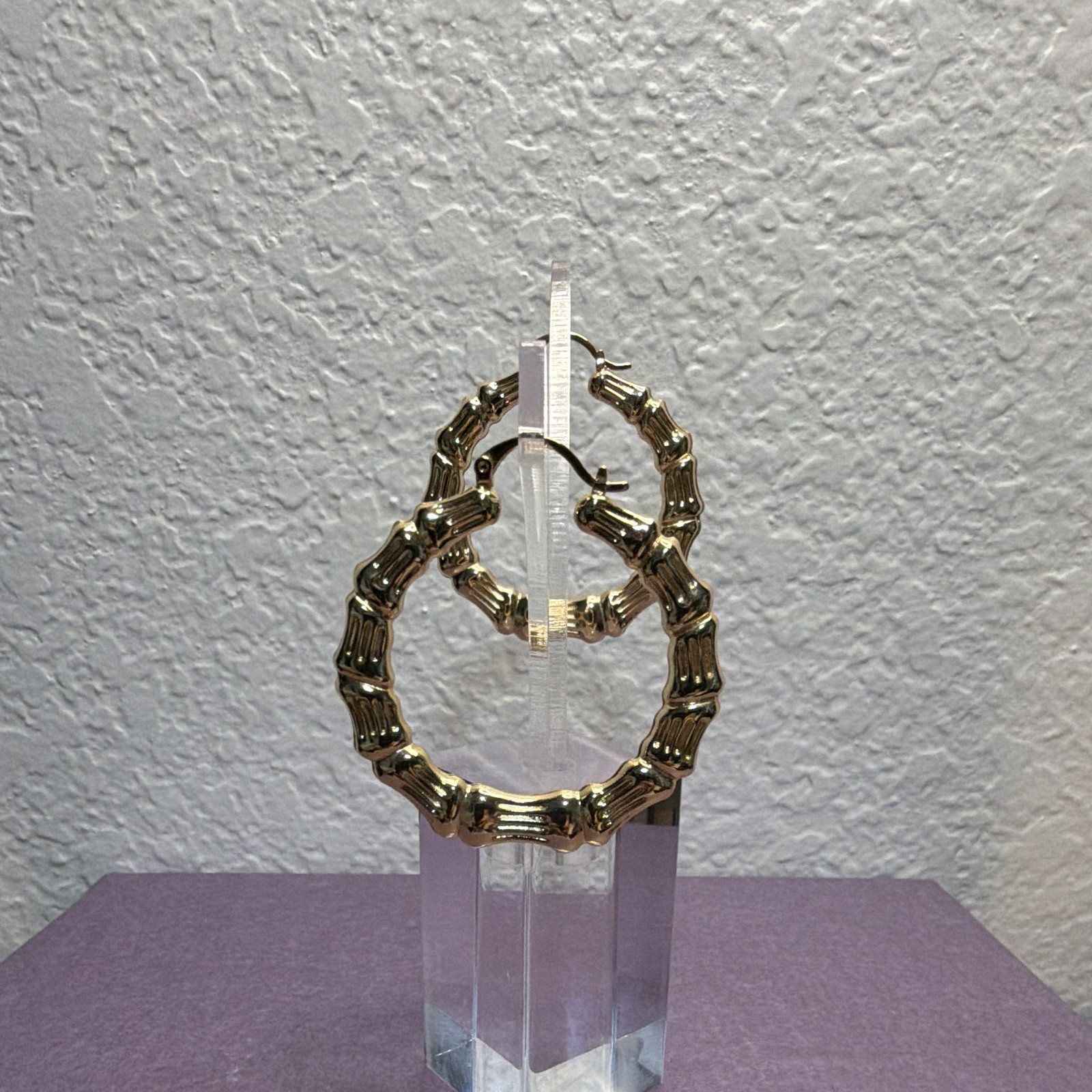 Gold Tone Textured Round Hoop Earrings Latch Back Metal No Stone