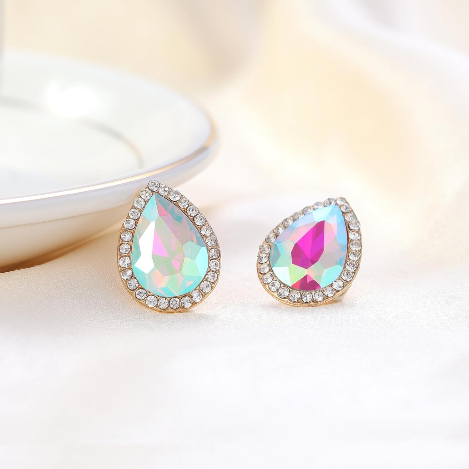Women’s Austrian Crystal Wedding Teardrop Stud Earrings