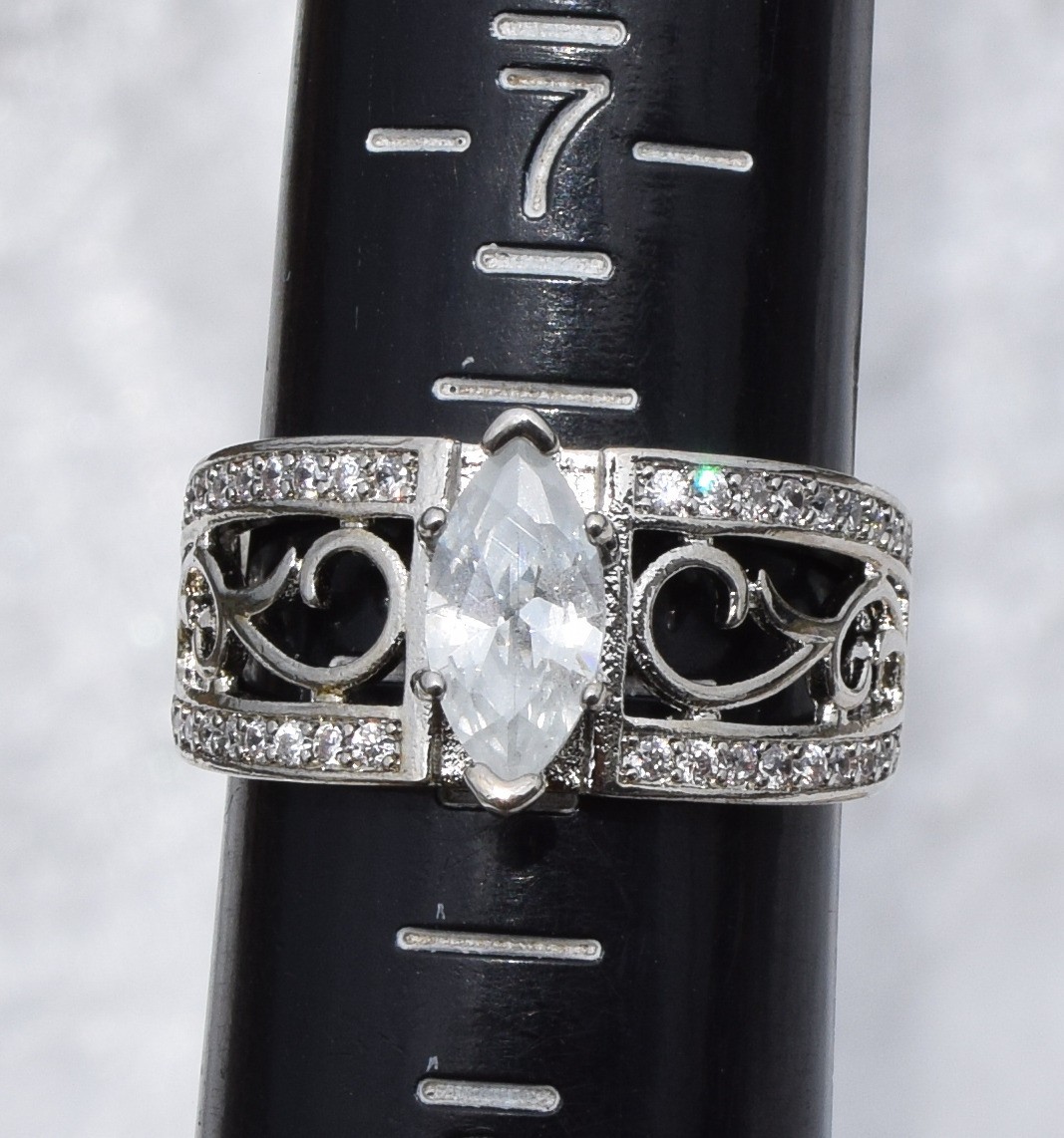 Marquise Solitaire Crystal Wide Band Ring SIZE 8 Round Crystal Accents on Band