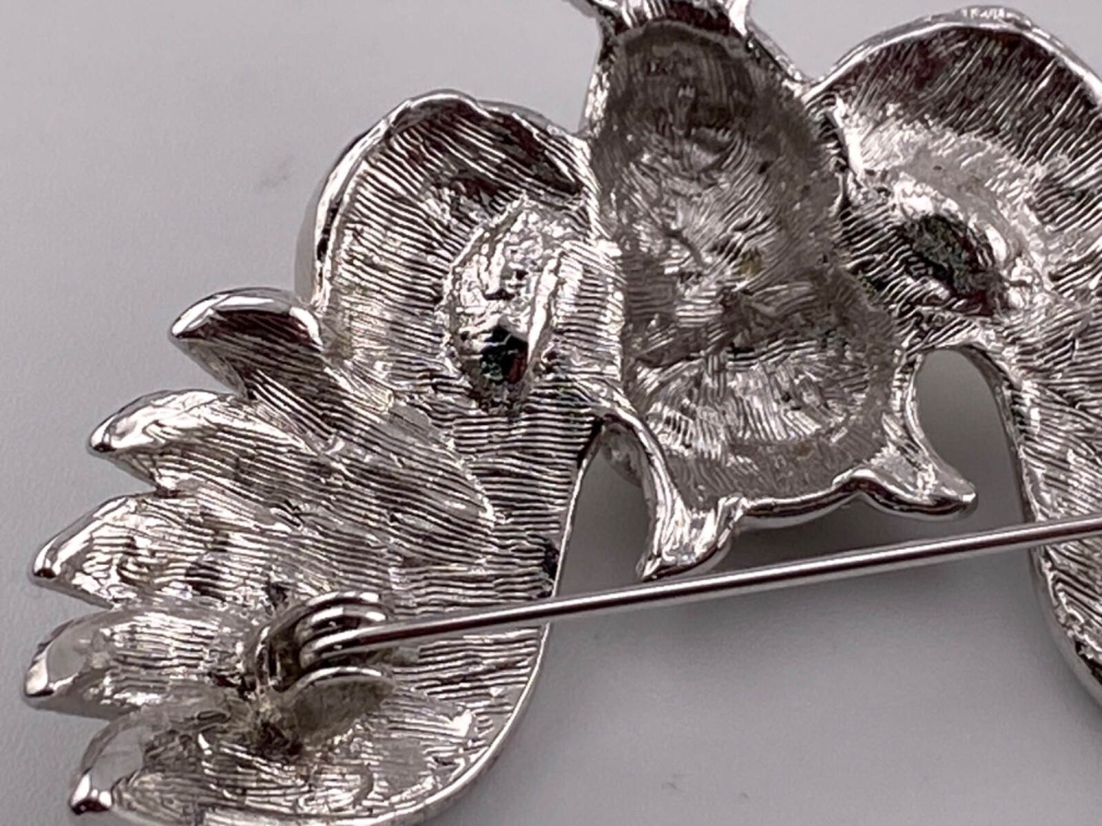 Spectacular Rhinestone 2” Sparkling Owl Brooch Pin 004-172