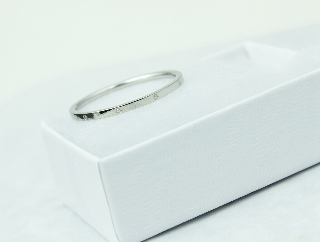 Women /Girl Gold Plated Titanium Stainless Steel Cubic Zircon Silver Ring 8