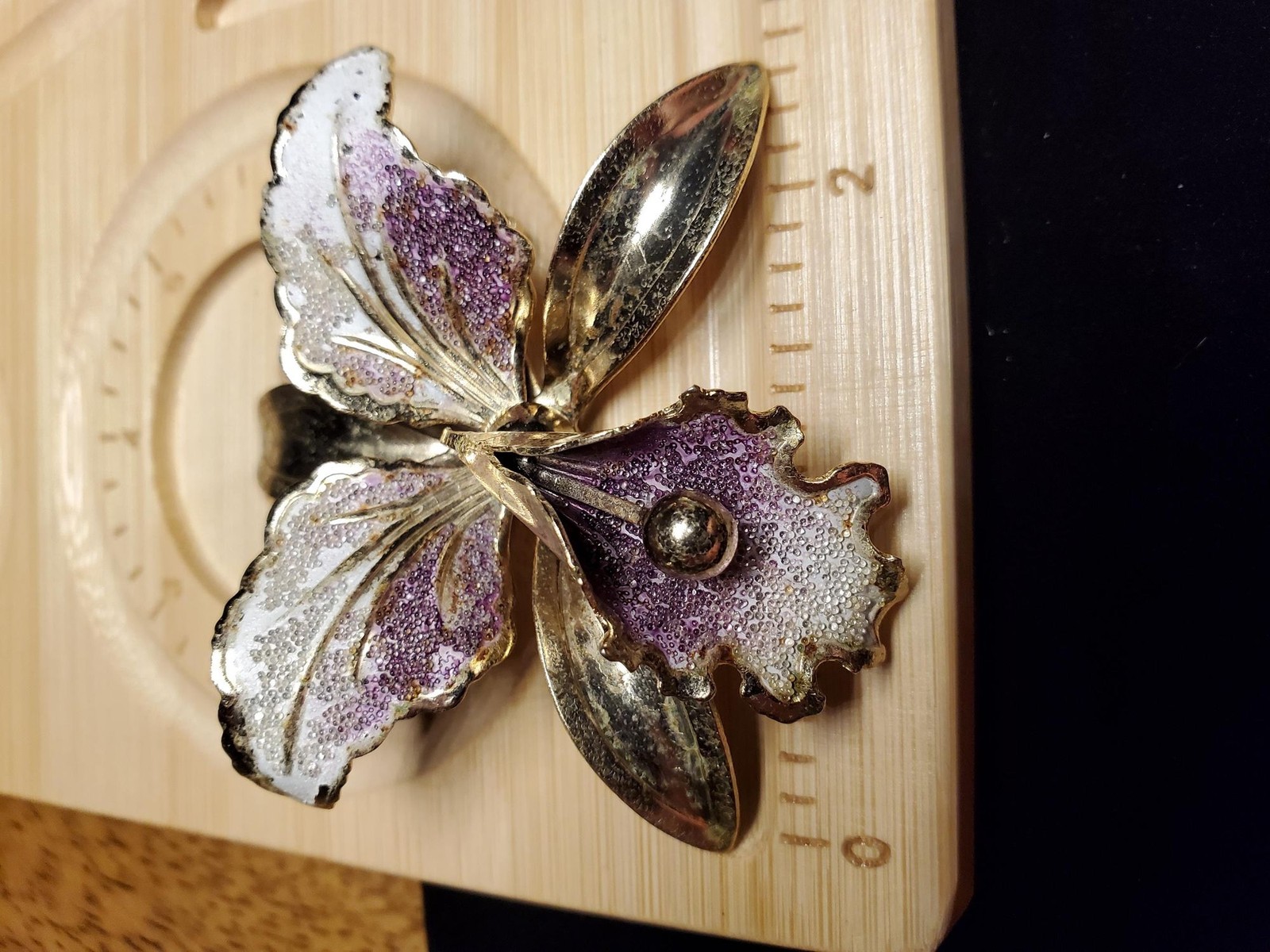 Vintage Orchid Enamel Jewelry Set | Gold-Tone Brooch, Earrings | Lavender & Whit