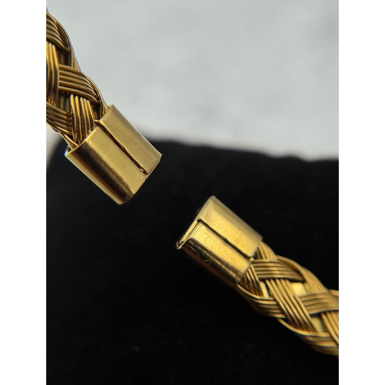 Gold Tone Woven Braided Stackable Bracelet Size 7 Open Cuff Modern Chic
