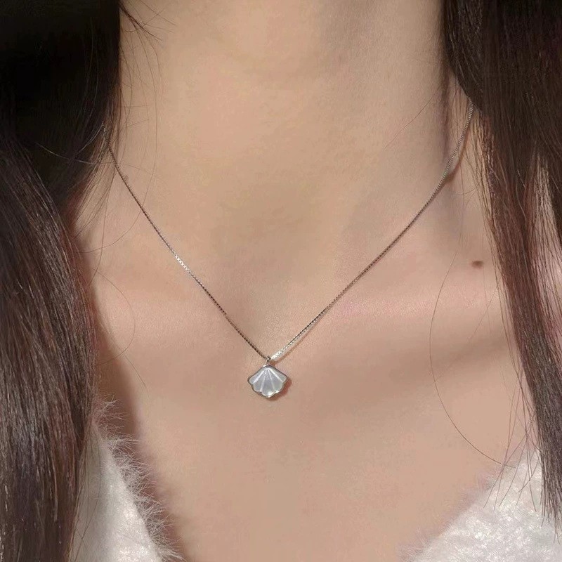 Elegant White Moonstone Fan-shaped Y-drop Square Box Chain Necklace