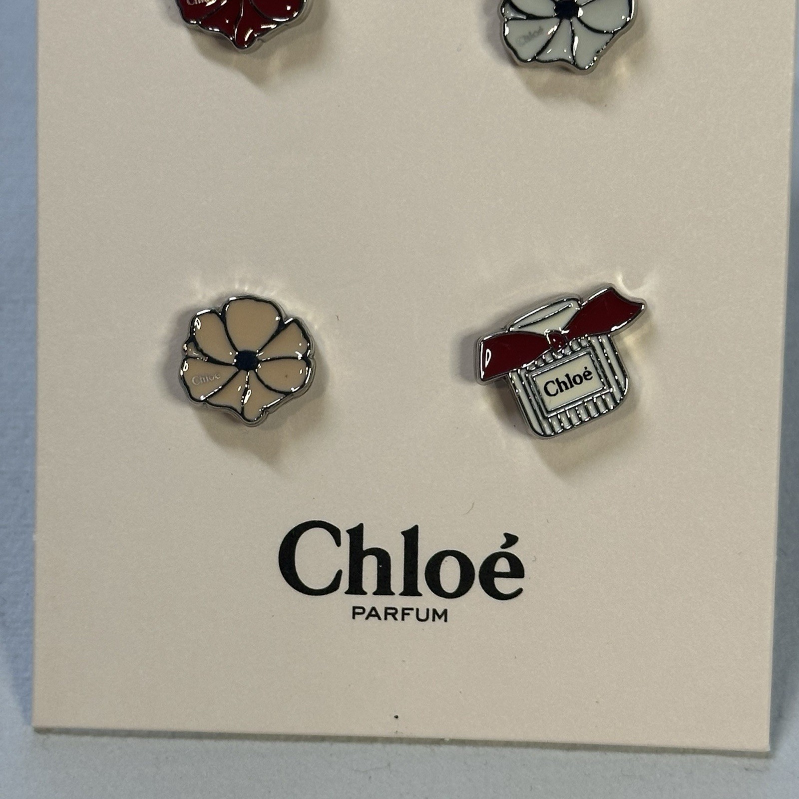 Chloe Limited Pin Badge Set of 4 Brooch Pins Chloe Parfum Flowers New Sealed