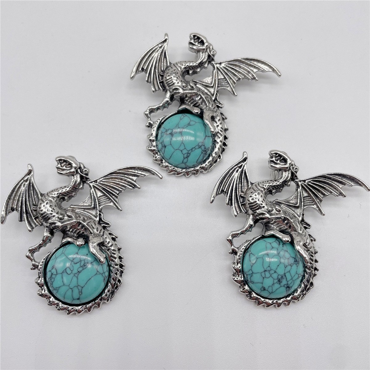 10pcs Mixed Natural Stone Flying Dragon Pendants Healing DIY Jewelry Making