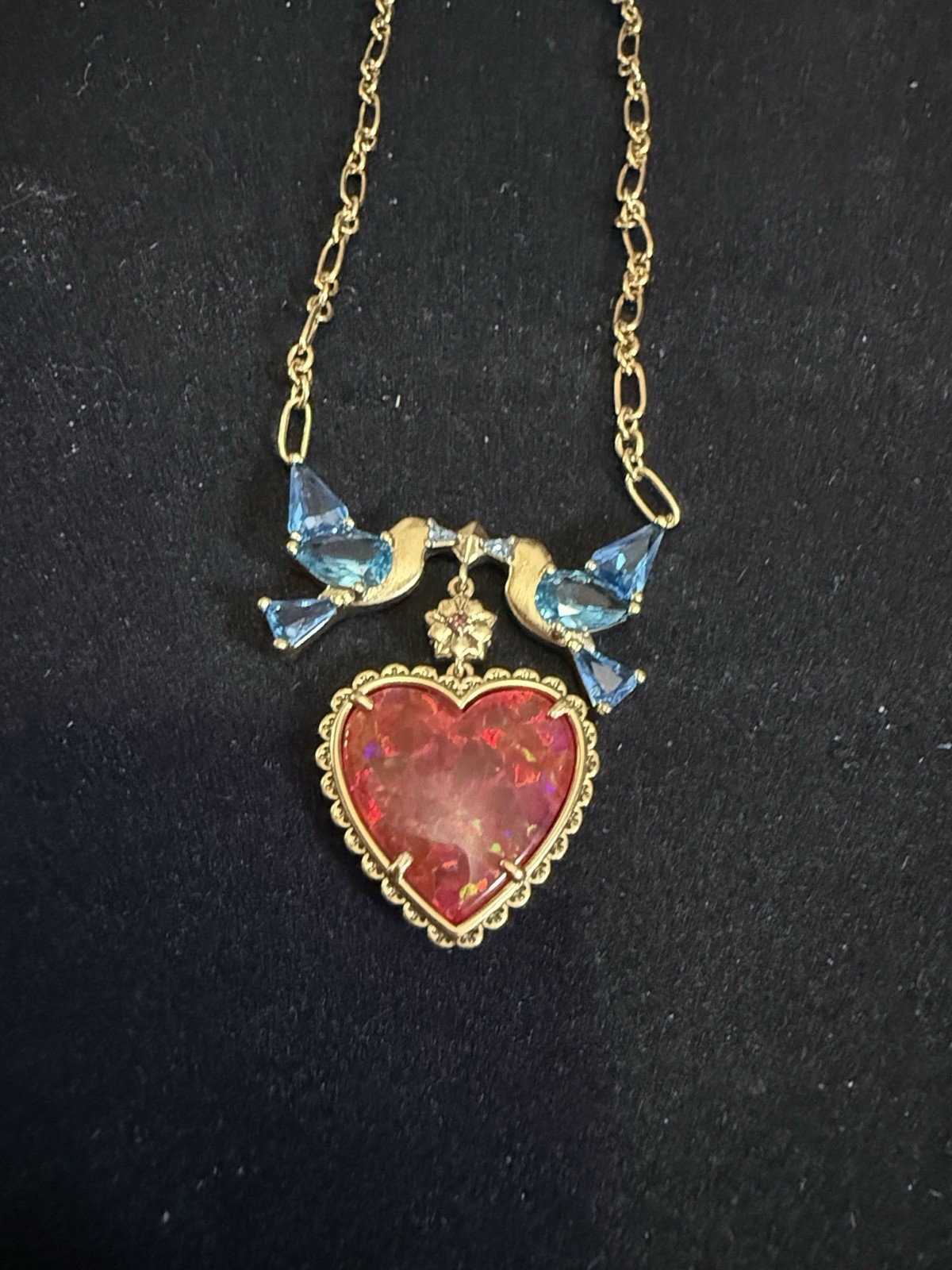 Extremely Rare Kendra Scott Disney Snow White Necklace NWT
