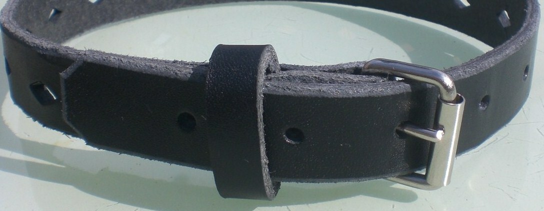Leather Double D & Heart Ring Choker Choice of Colours Hand Made Real Leather