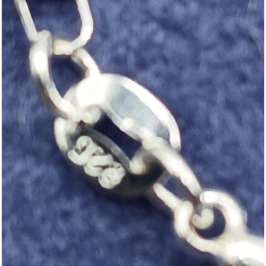 Silver Tone Abraham Lincoln Quote on Back- Floral Design Pendant Necklace