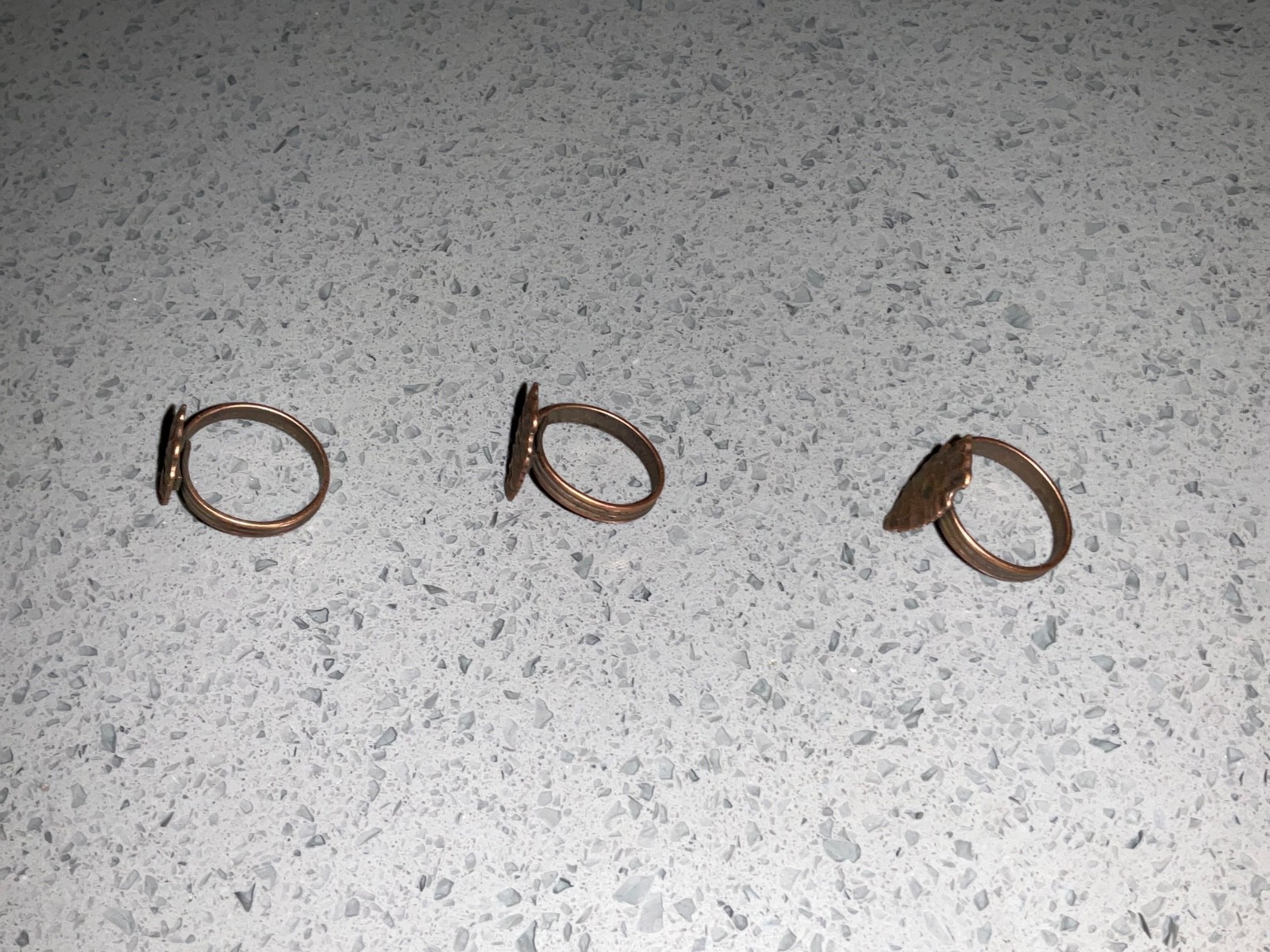 ARROWHEAD RINGS, VINTAGE – 3 IN LOT