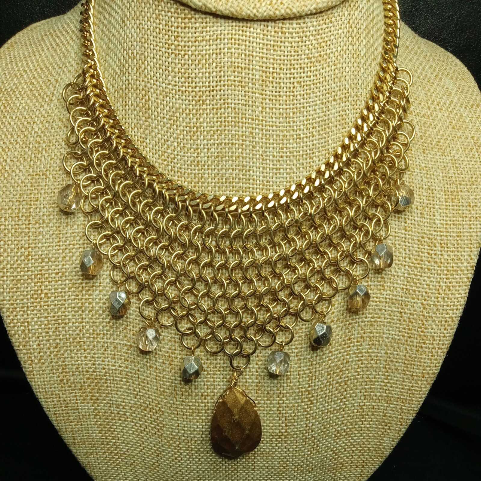 BISOU BISOU Bib Mash Necklace Whit Dangle Beads Silver Tone. 5869