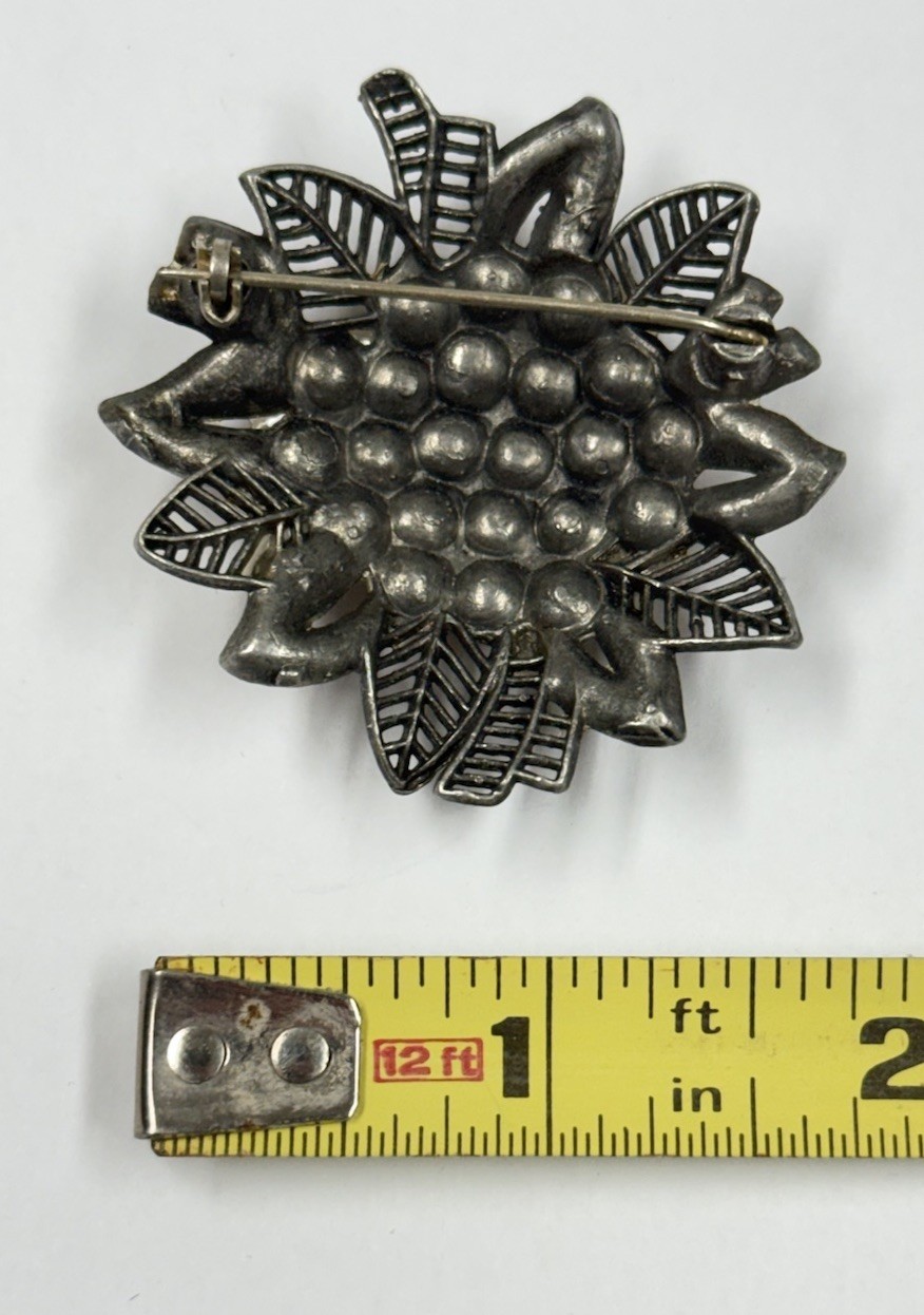 Beautiful Vintage AMBER like Stones Antiqued Silvertone Leaf Floral Pin Brooch