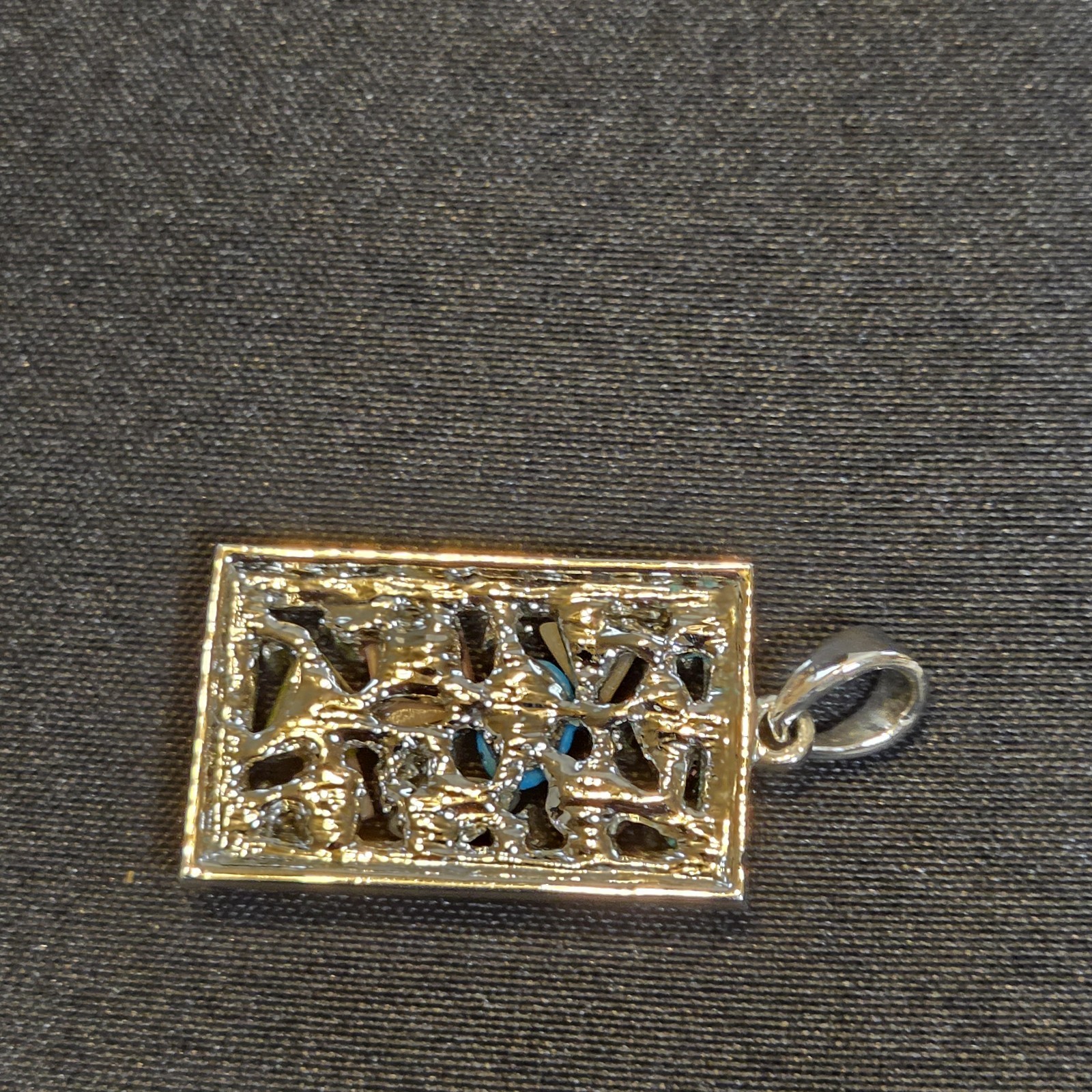 Beautiful Colorful Geometric Crystal Pendant With Modern Silver-tone Frame