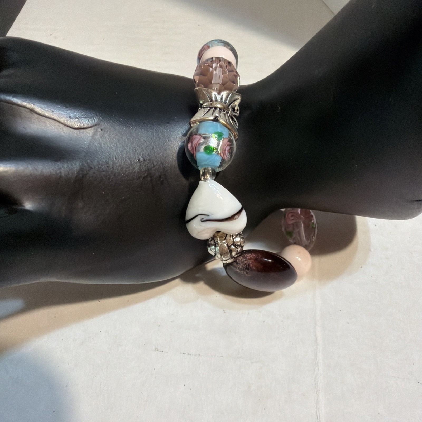 Avon Beaded Chic Bracelet In Box Free Ship 2D