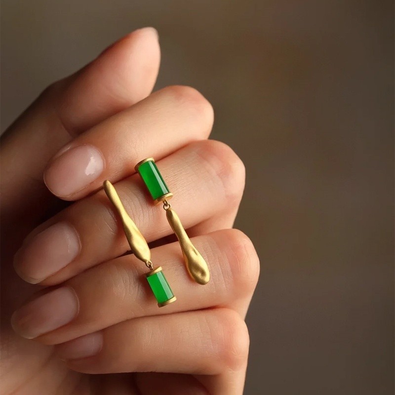New Chinese style asymmetrical yang green small square water droplet earrings