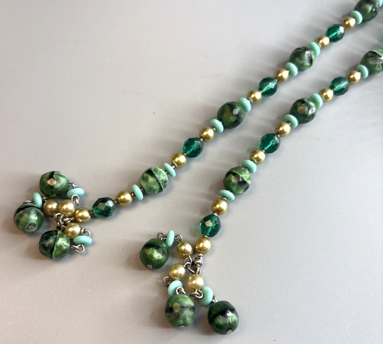 Emerald Green, Turquoise and Gold Beaded Set 42″ Lariat Necklace & Coil Bracelet