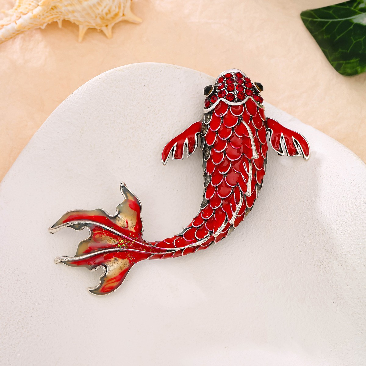 1PCS Fish Rhinestone Brooch Pin Jewelry Vintage Banquet Big Brooches for Women