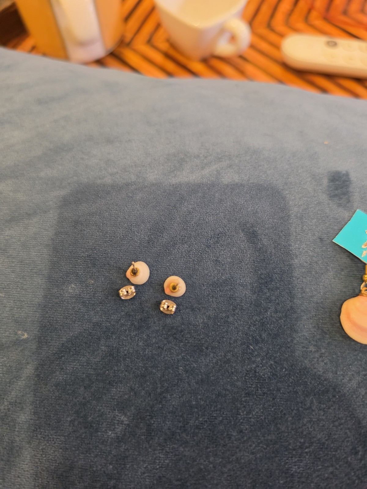Vintage Natural Sea Shell Earrings Lot 2 Pairs Boho Coastal Dangle Stud Pearl