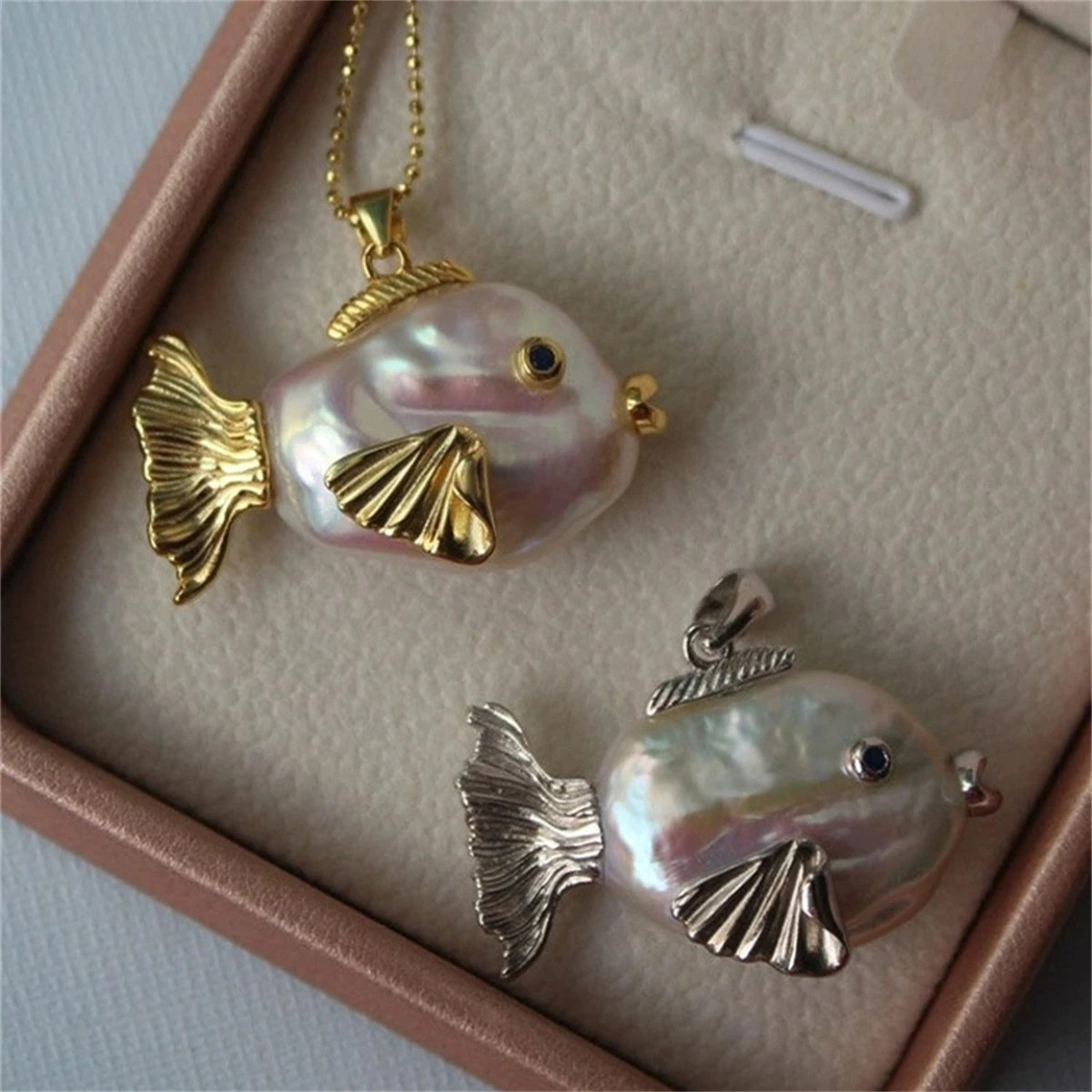 Clownfish Pendant Necklace Pearl Fish Shape O Chain Marine Theme Jewelry