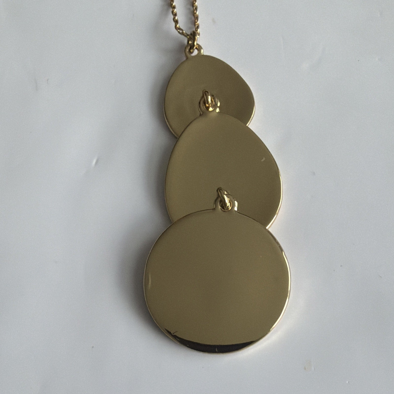 Loft pendant necklace, gold tone, 3 gold tone drop circles/ Very Good Condition