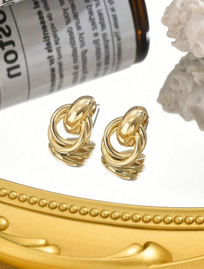 1 pair gold twist hoop earrings – simple fashion statement for everyday wear NEW
