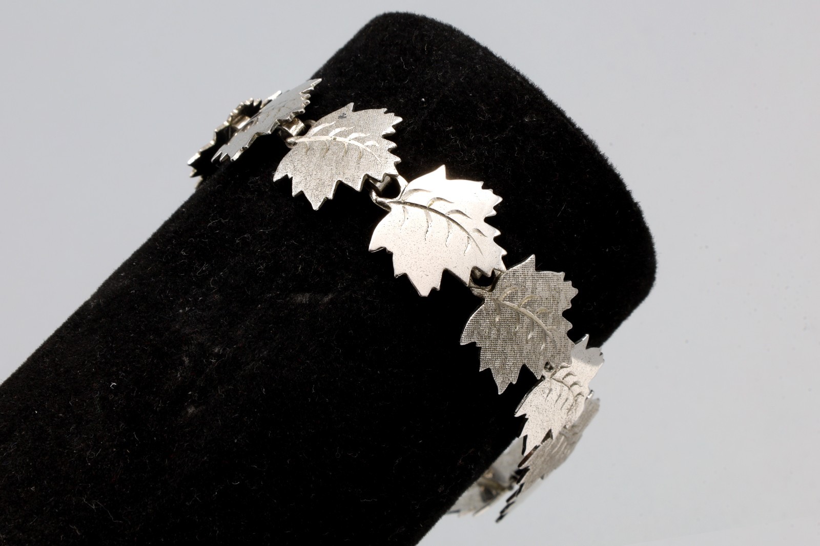 Vintage Art Deco Maple Leaf Panel Bracelet By LaMode Jewelry, Ca 1940s