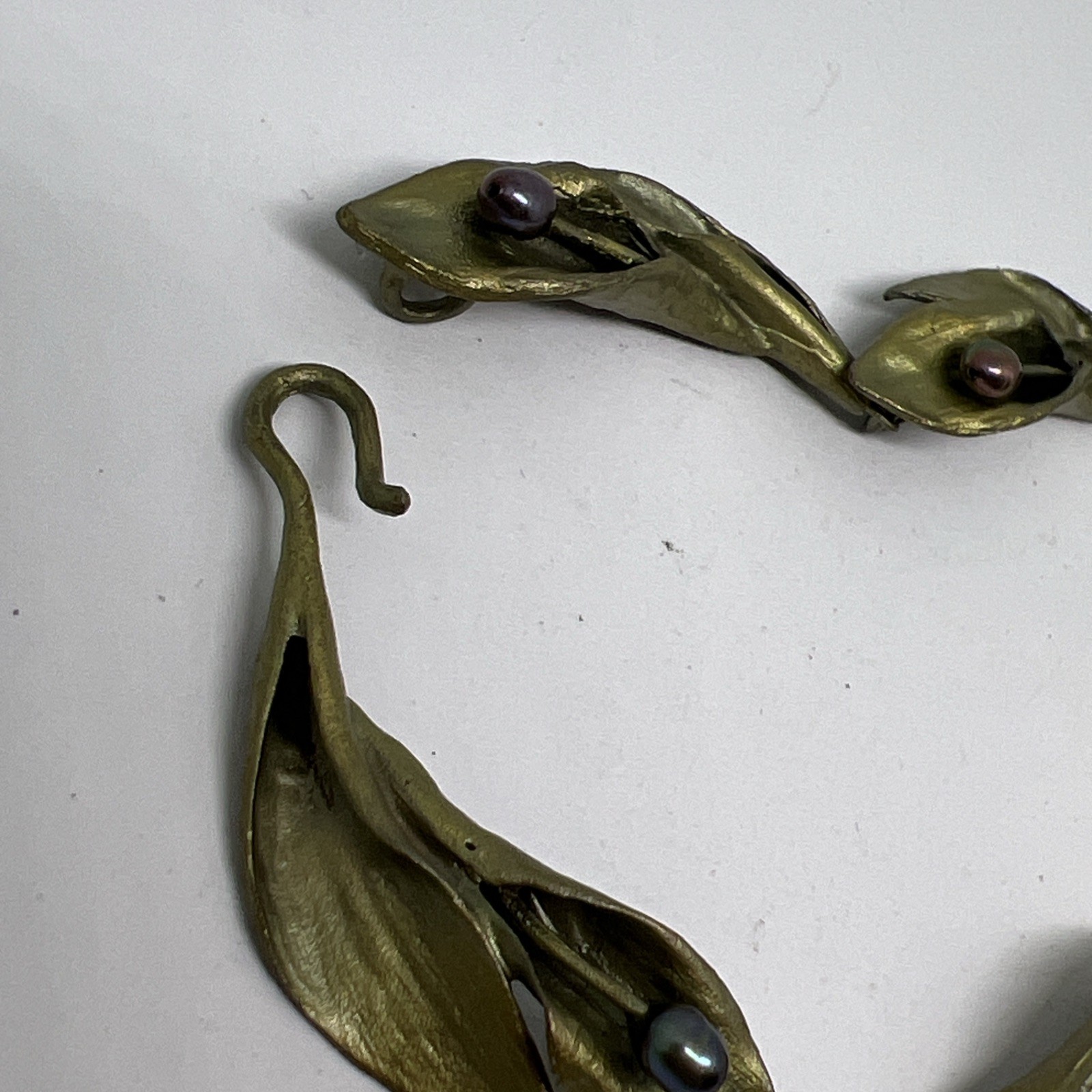 Unsigned Michael Michaud Hosta Leaf Peacock Pearl Choker Collar Necklace Bronze
