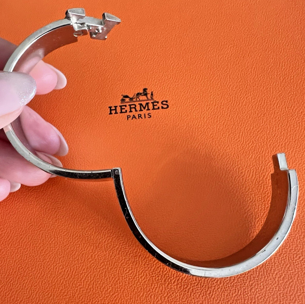 Authentic HERMÈS Clic H Bracelet PM – Black Enamel Palladium w/ Box & Pouch