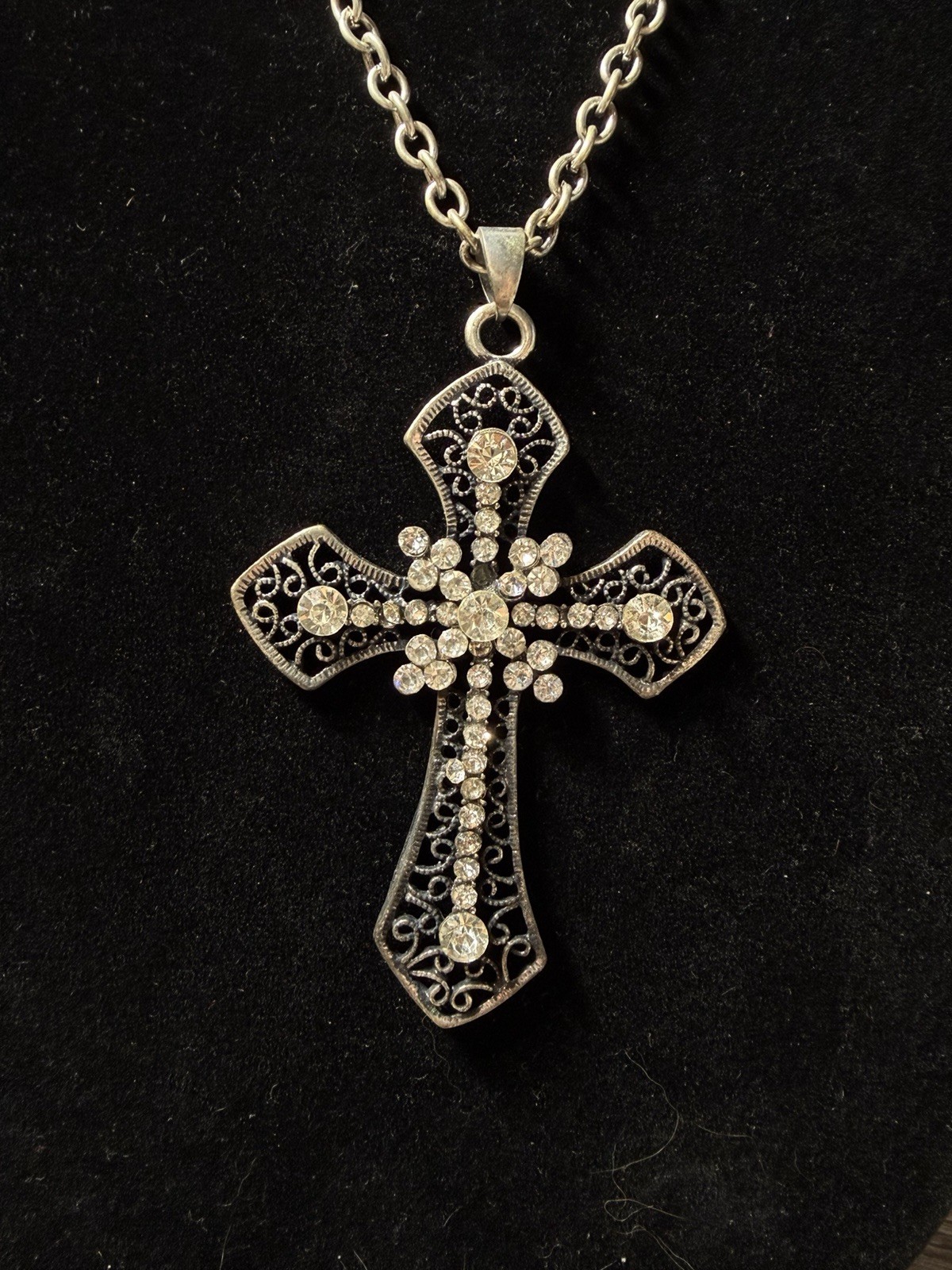 Vintage Silver Tone Filigree Rhinestone Cross Pendant Necklace Long Chain ~34in