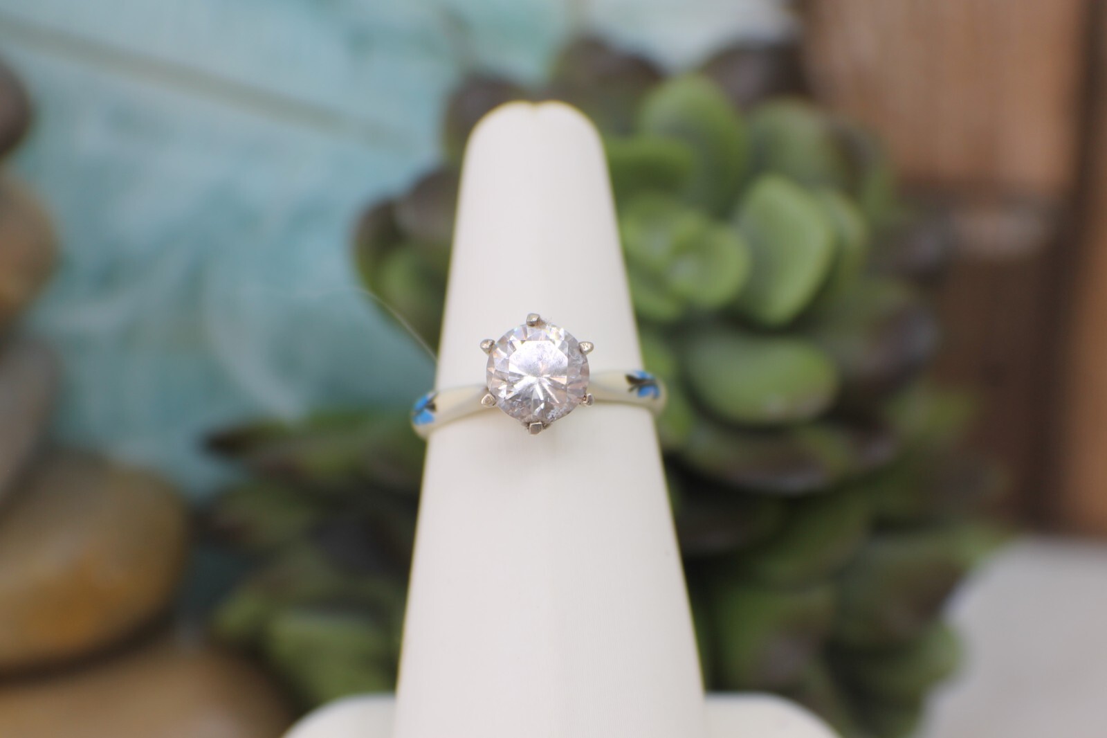 925 Sterling Silver CZ Ring Band Stackable sz 7 Enamel White Flowers Solitaire
