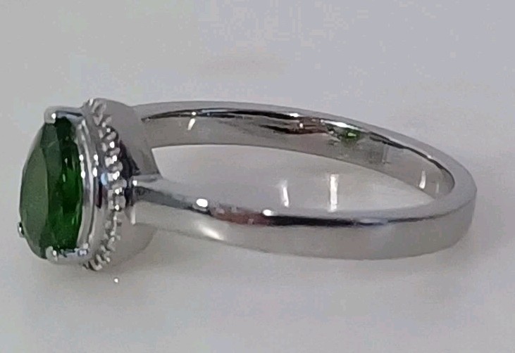 Women’s Ring Size 10 Chrome Diopside Solitaire Ring In Stainless Steel 1.00 Ctw