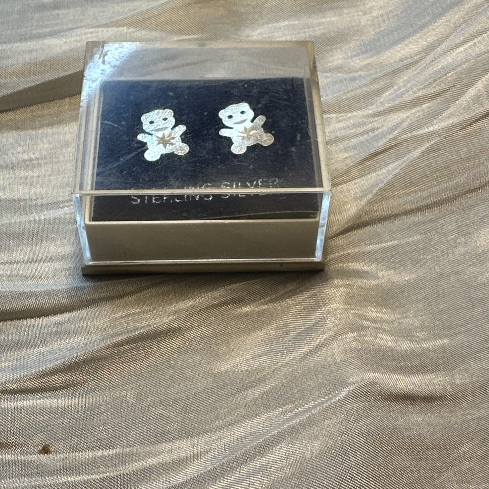 Sterling Silver Teddy Bear Stud Earrings 1cm – New Old Stock Boxed