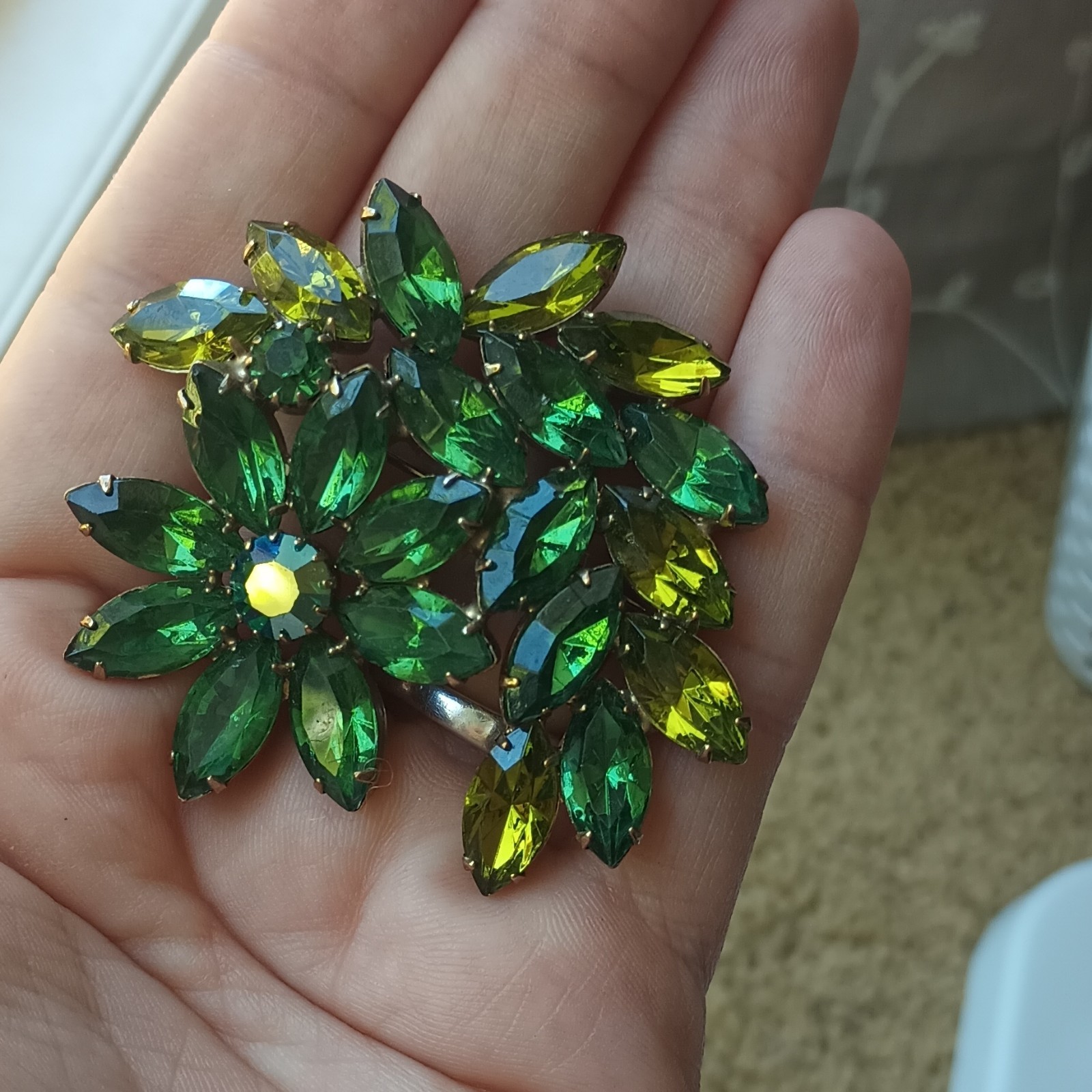 Gold Tone Flower Brooch Pin Green Marquise Rhinestones Prong Set Cluster