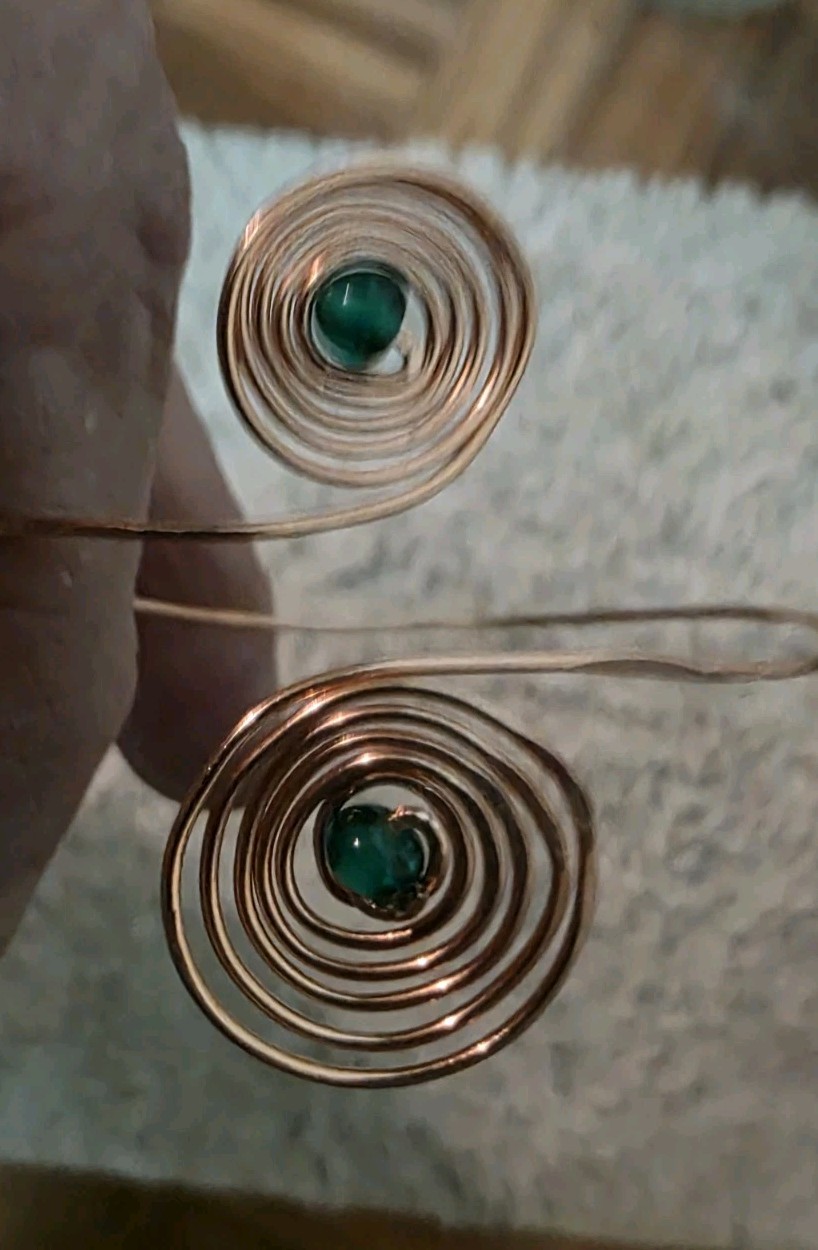 HEALING USA 99.9 COPPER Spiral Cuff – Hammered Copper Bracelet Adjustable