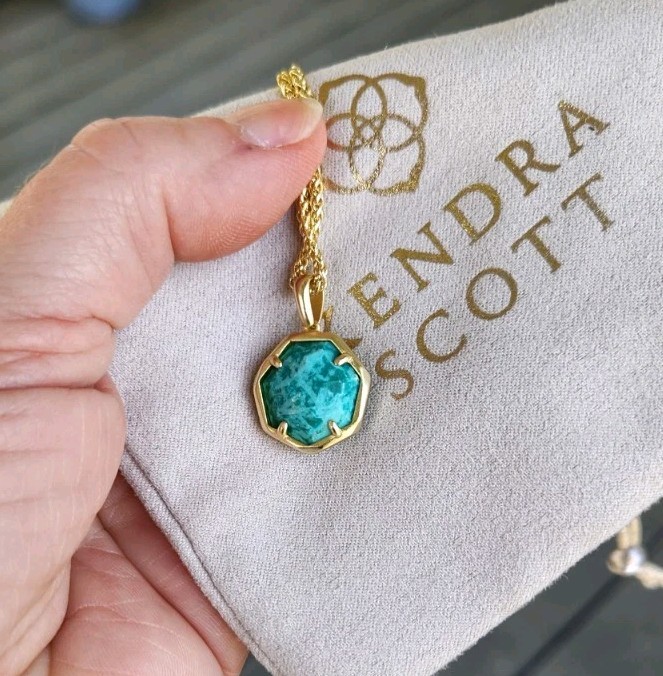 Kendra Scott Cynthia Short Pendant Necklace Gold Sea Green Chrysocolla NWT