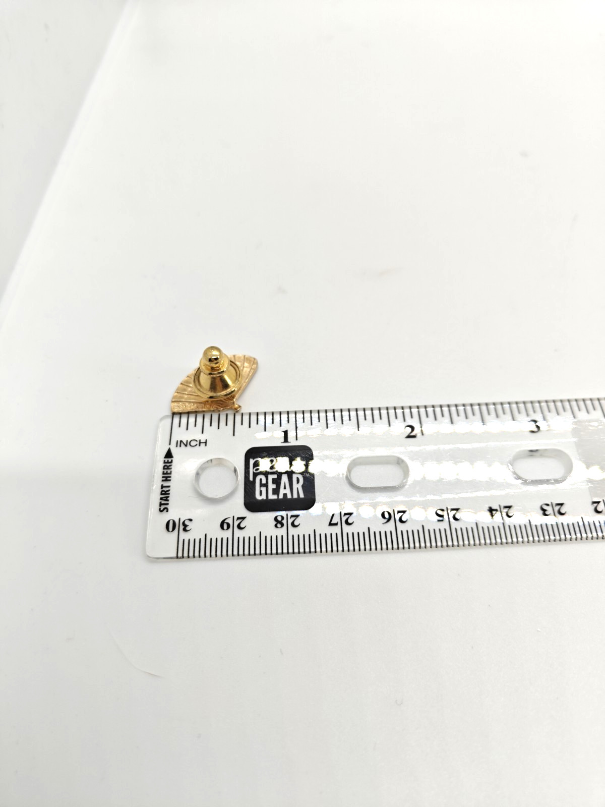 Vintage Pleated Fan Brooch Pin Gold Tone Very Small 1/2 Inch