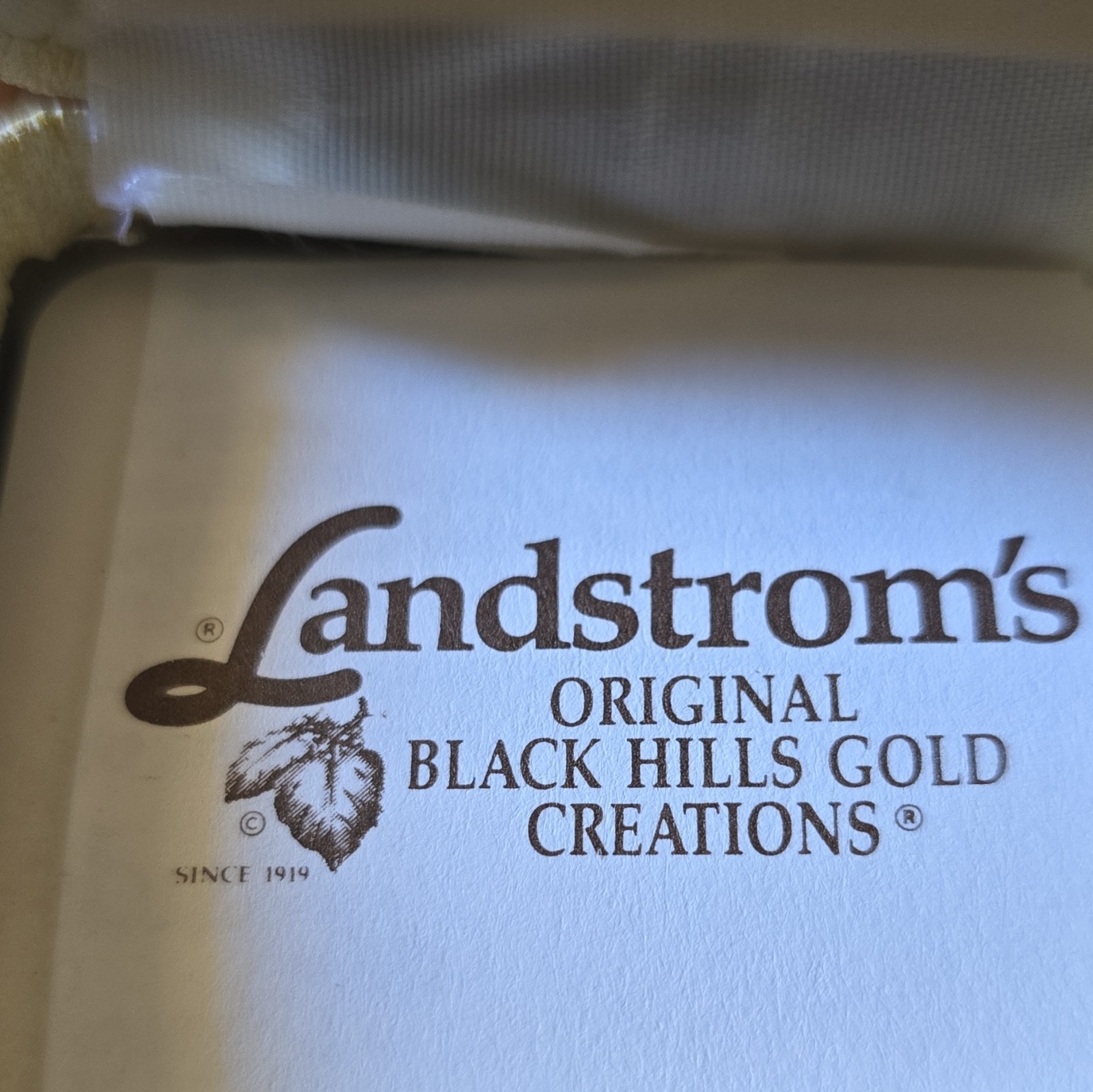 Landstrom’s Black Hills Gold Leaf & Grape Cluster Stud Earrings Butterfly Back