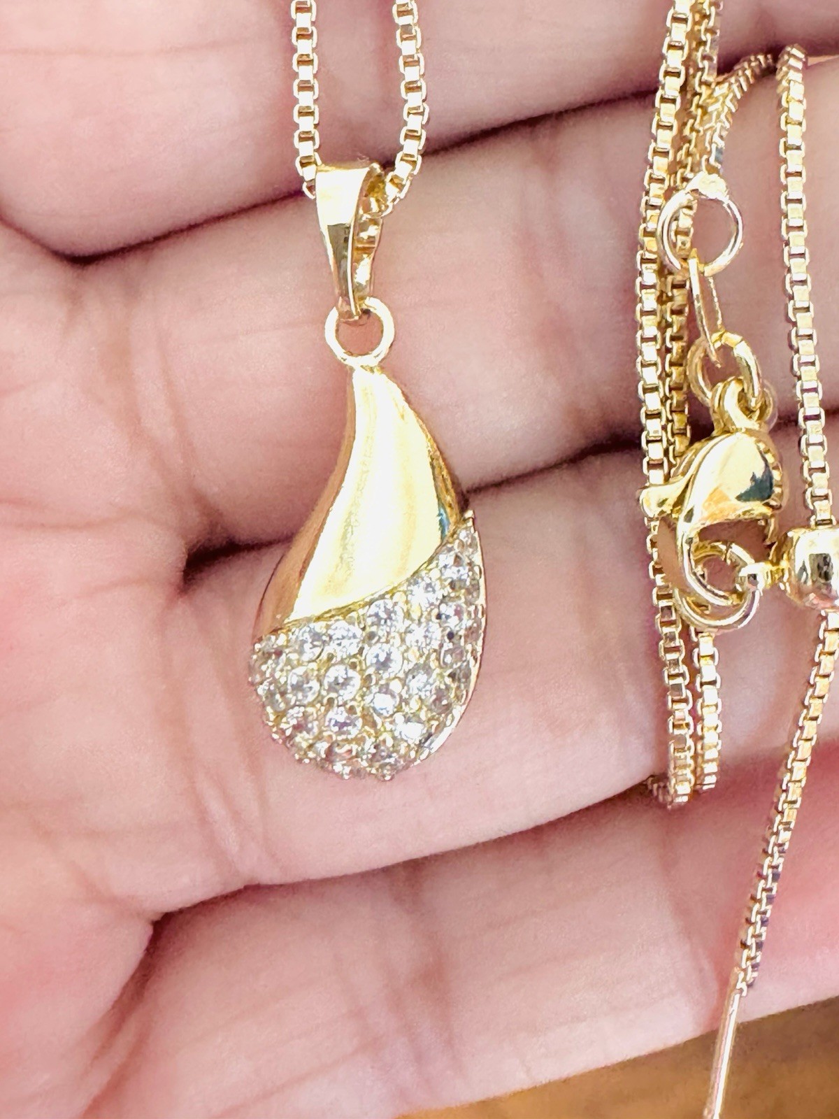 14K Gold Plated Teardrop Pendant Necklace White Crystal Pavé Box Chain necklace