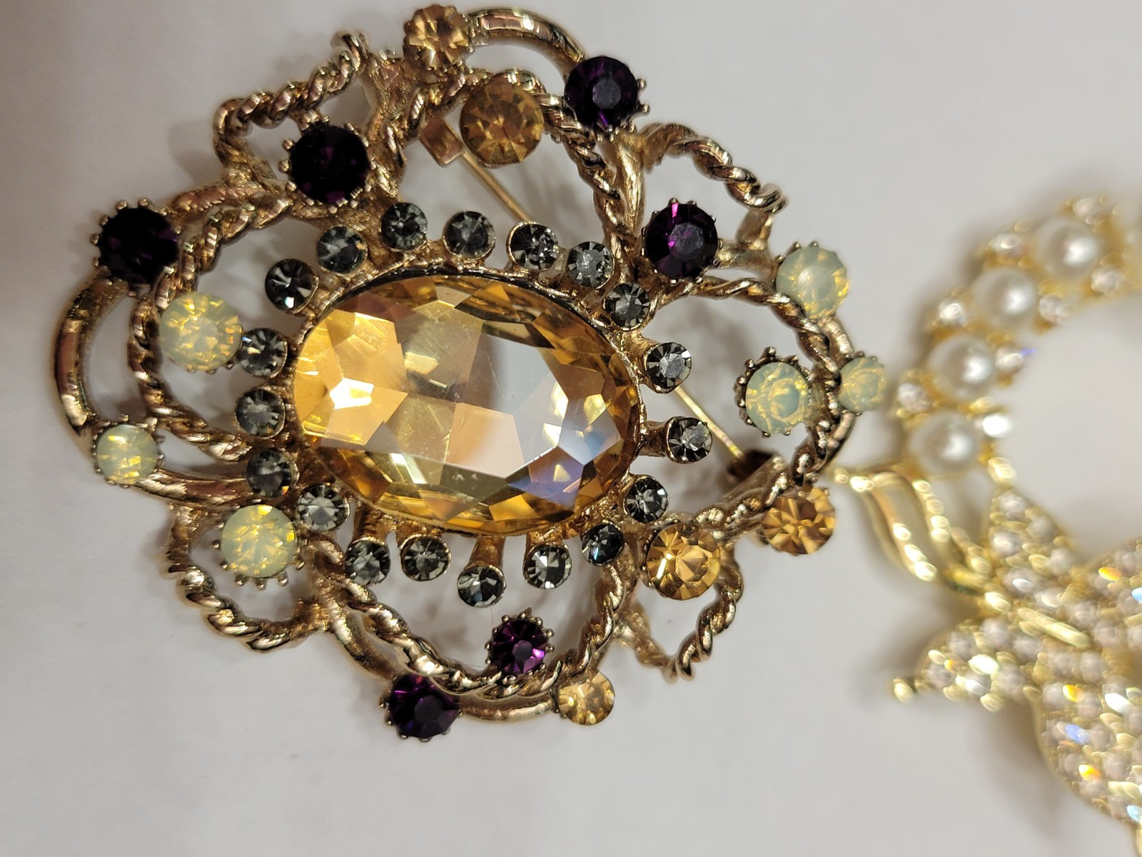 Gorgeous Rhinestone Flower Floral Leaf Stunning All Occasions Brooch Lot CA P56