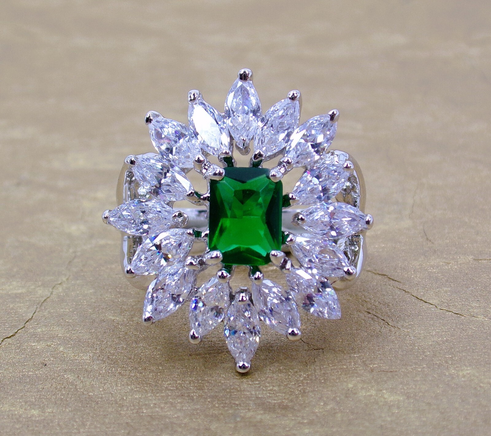 Green rectangle cubic zirconia stone ring, clear marquise stones all around SZ 8