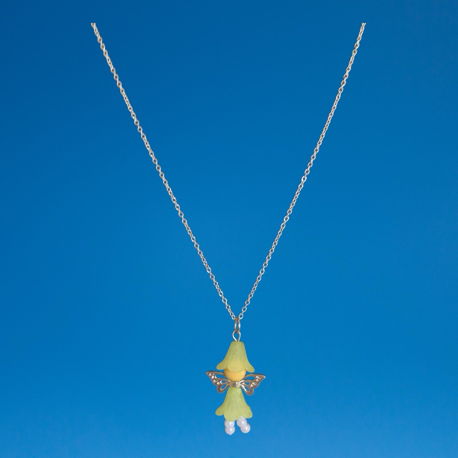 Whimsical Yellow Lucite Flower Fairy Pendant Necklace Silver Chain 1 Set