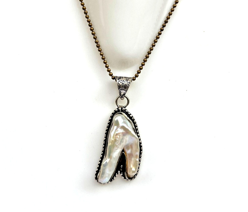 Natural Baroque Pearl Necklace Freshwater Pearl Pendant 24 Inch Chain