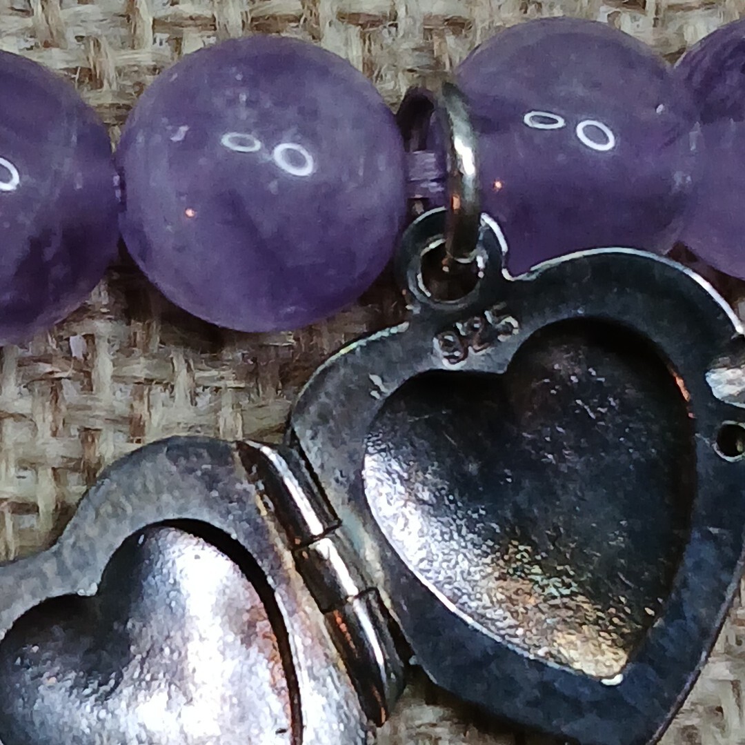 SAMARA Amethist Stretch Bracelet Whit Sterling Silver Heart Locket 13-781
