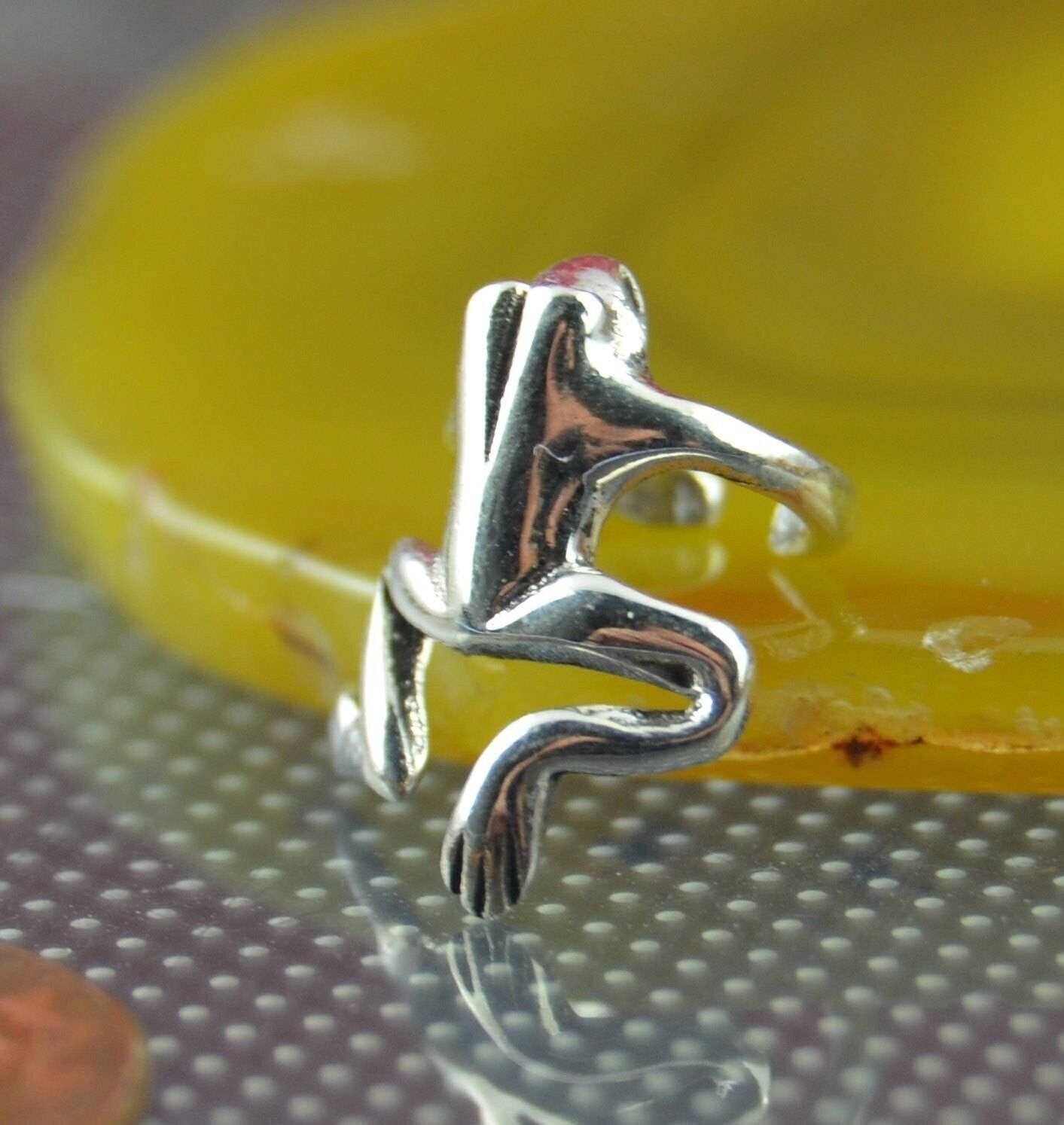 Stunning sterling silver frog cuff earring