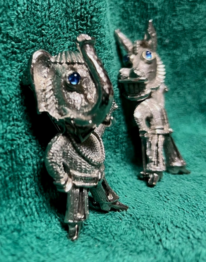 Unique Metal Animal Pins, Lot of 7, Elephants (3), Leopard, Bull, Donkey, Dog