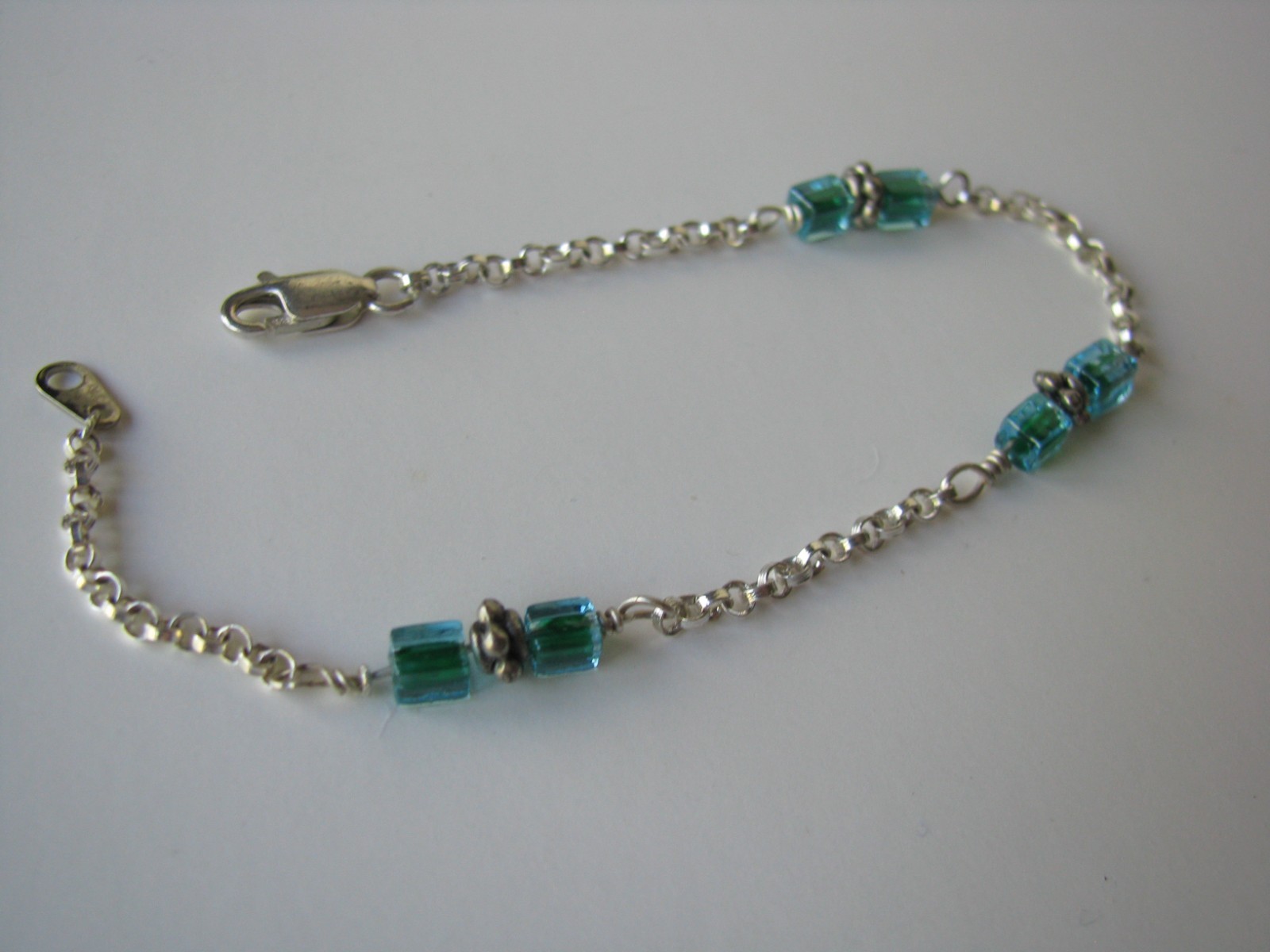 6.5″in Sm Bracelet Chain Blue Green Glass Beads w/ Sterling Silver Lobster Clasp